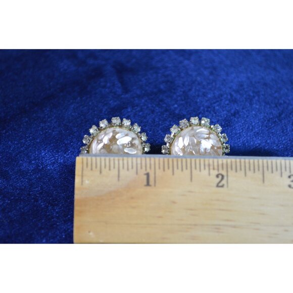 Vintage Faux Pearl Baroque Rhinestone Earrings Off White Clip On Circle Round - Picture 7 of 8